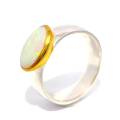 Bague en opale noble soudée à lor avec de...