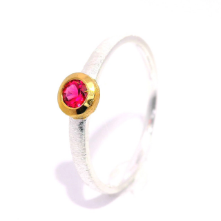 Ring Spinell, teilvergoldet 5µ