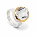Bague en cristal de roche partiellement plaquée or...