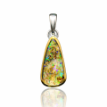 Pendentif en opale boulder partiellement plaqué or...
