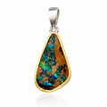 Pendentif en opale boulder partiellement plaqué or...